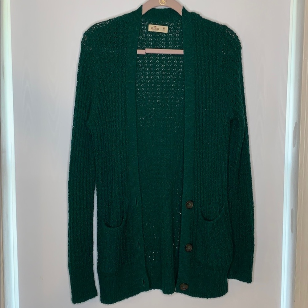 Forest green knit hollister cardigan.